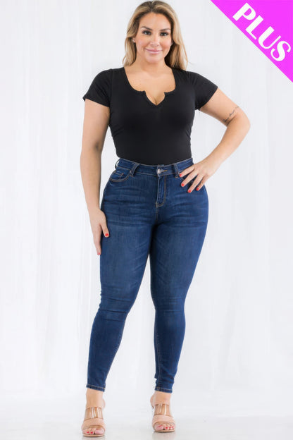 Plus Size Split Neck Short Sleeve Bodysuit