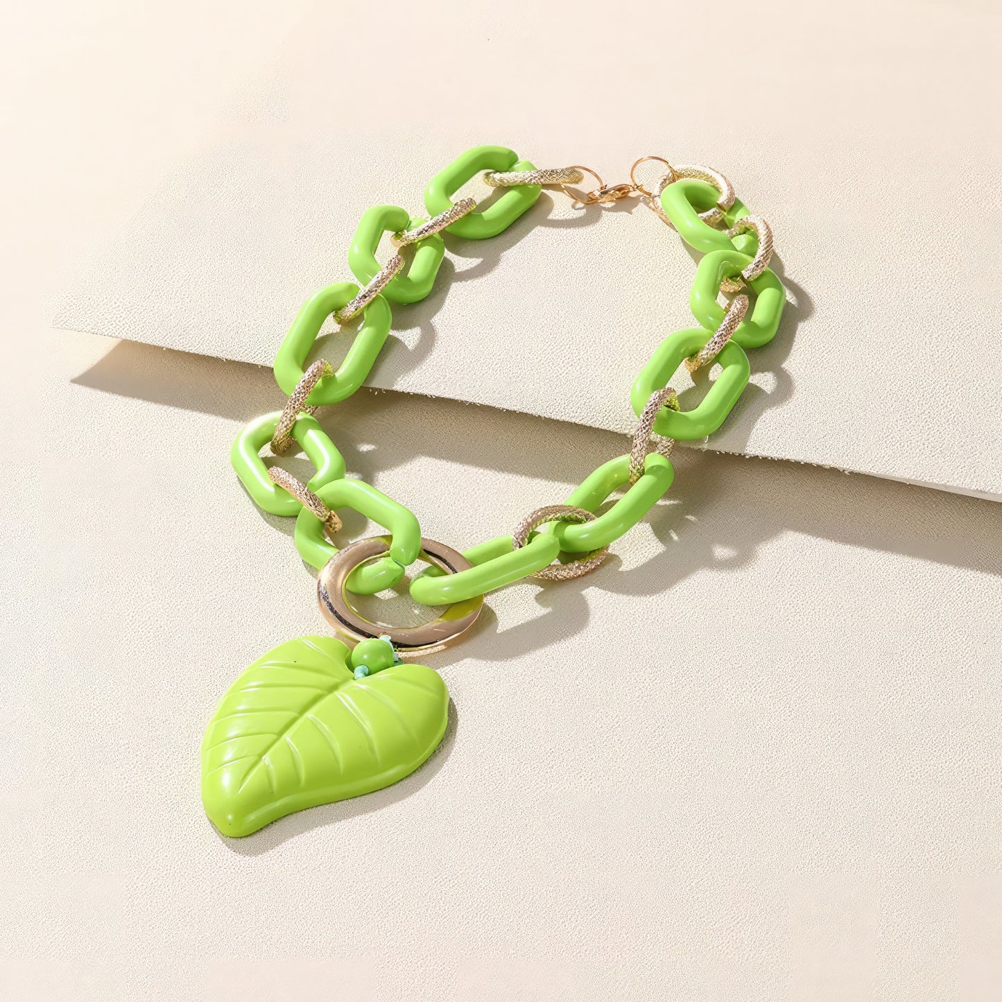 Chunky Color Acrylic Leaf Pendant Necklace Set